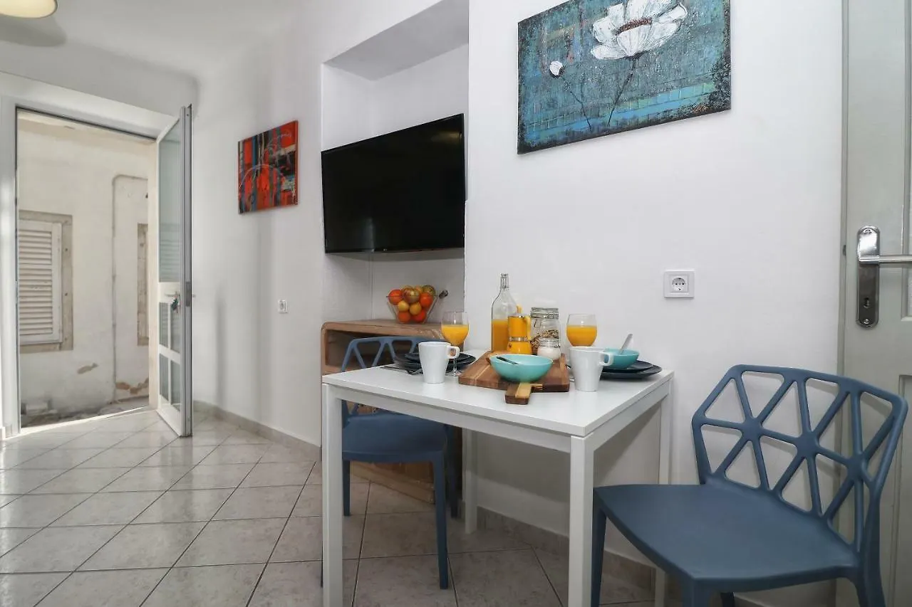 La Vela Apartment Rovinj 0*,